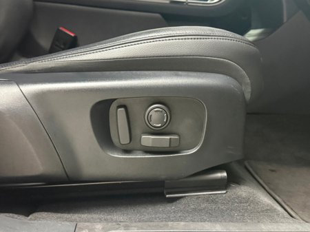 2022 Land Rover Range Rover Evoque S R-DYNAMIC P300E €37,990 thumbnail