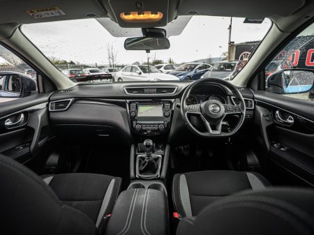 2018 Nissan Qashqai - thumbnail 6