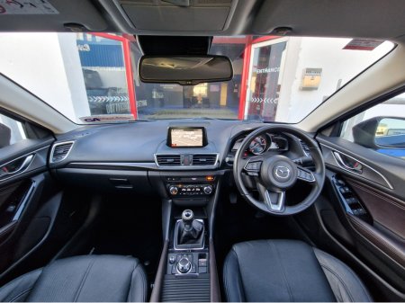 2016 Mazda Mazda3 PETROL-SPORT NAV-LOW MILES-NEW NCT €10,950 thumbnail