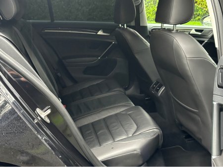 2017 Volkswagen Golf HIGHLINE 1.6 TDI MANUAL 5SPEED 110HP 5DR €13,450 thumbnail