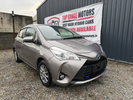 2017 Toyota Vitz Hybrid Luna €10,999