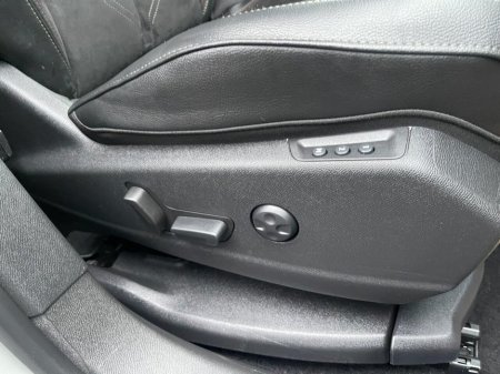 2024 DS Automobiles DS 7 1.5 BlueHDi Performance Line + SUV 5dr Diesel EAT8 Euro 6 (s/s) (130 ps) thumbnail