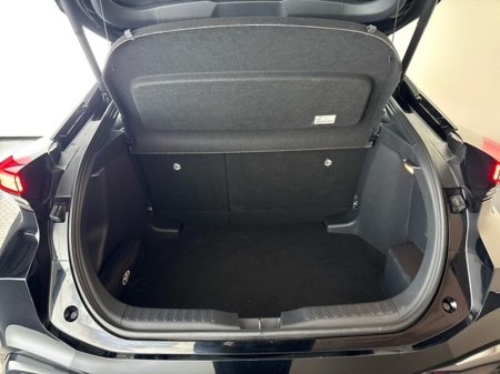 2024 Toyota C-HR 2.0 HYBRID PREMIERE EDITION €37,950 thumbnail