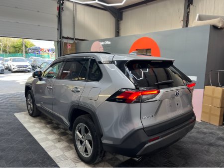 2021 Toyota Rav4 - thumbnail 4