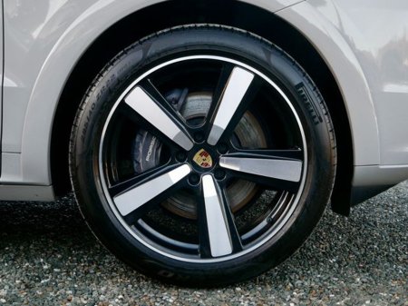 2024 Porsche Cayenne - thumbnail 15