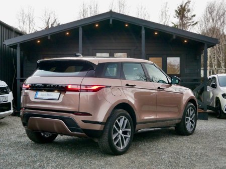 2025 Land Rover Range Rover Evoque 1.5 I3 PHEV 269 PS Dynamic SE €59,950 thumbnail