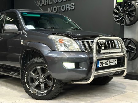 2004 Toyota Landcruiser - thumbnail 2