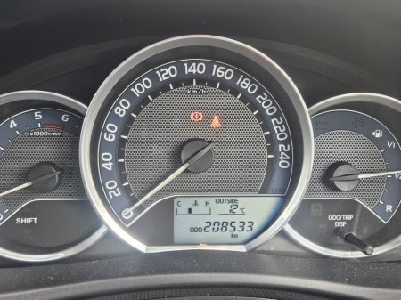 2013 Toyota Auris - thumbnail 6