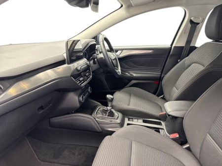 2020 Ford Focus - view 2