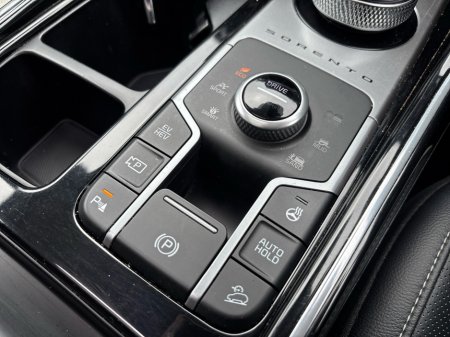 2022 Kia Sorento - thumbnail 13