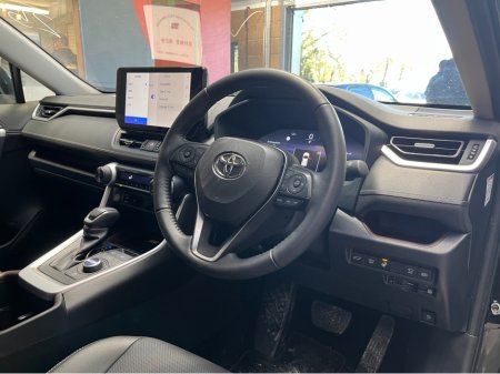 2025 Toyota Rav4 - thumbnail 10