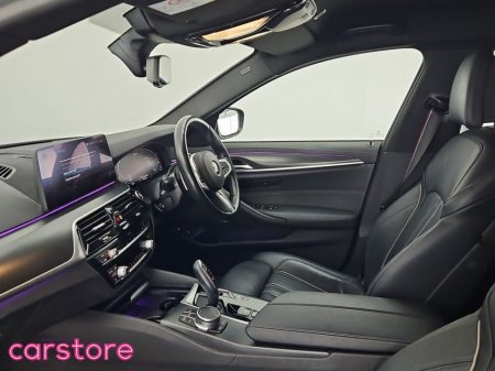 2021 BMW 5 Series - thumbnail 12