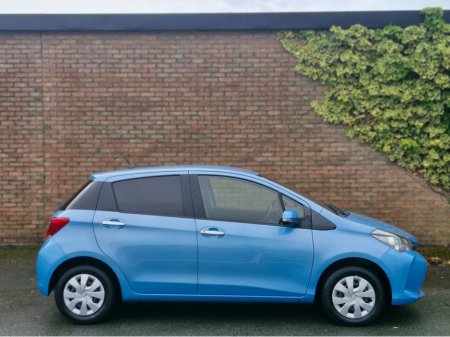 2015 Toyota Vitz LOW KMS AUTOMATIC €9,950 thumbnail