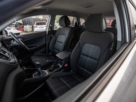 2016 Hyundai Tucson - thumbnail 29