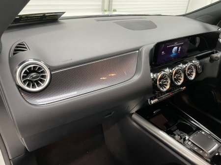 2023 Mercedes-Benz GLA Class  €32,995 thumbnail