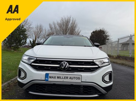 2022 Volkswagen T-Roc 1.5 TSI STYLE €31,950