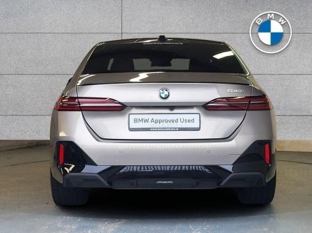 2024 BMW 5 Series - thumbnail 15