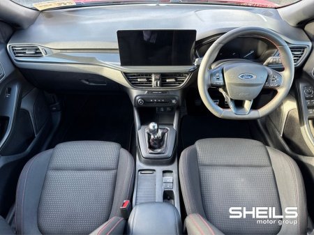 2023 Ford Focus - view 3