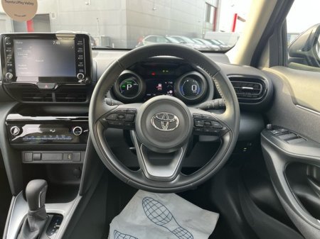 2024 Toyota Yaris Cross - thumbnail 9