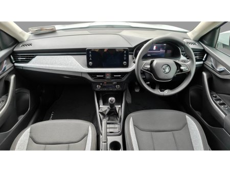 2025 Skoda Kamiq SELECTION 1.0 TSI 115 BHP- AS NEW WITH JUST 5800KM-EX DEMO-FULL FACTORY WARRANTY €30,200