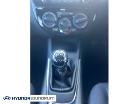 2017 Nissan Pulsar - thumbnail 15