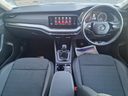 2022 Skoda Octavia AMBITION 2.0tdi 115HP 5DR €21,950 thumbnail