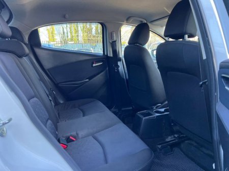 2016 Mazda Demio - thumbnail 8