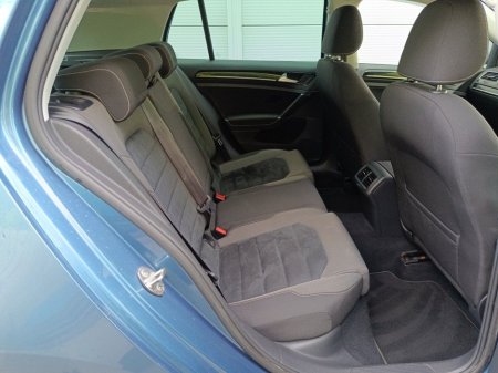 2016 Volkswagen Golf - thumbnail 11