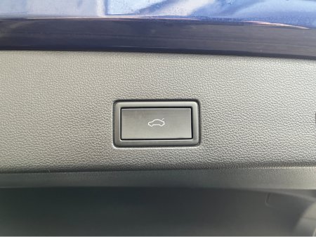 2022 Volkswagen Golf R-LINE ETSI ESTATE 1.5 PETROL //HIGH SPEC//HEAD UP DISPLAY//HALF LEATHER HEATED SEATS//HEATED STEERING WHEEL//REVERSE CAMERA//KEYLESS ENTRY// €27,950 thumbnail