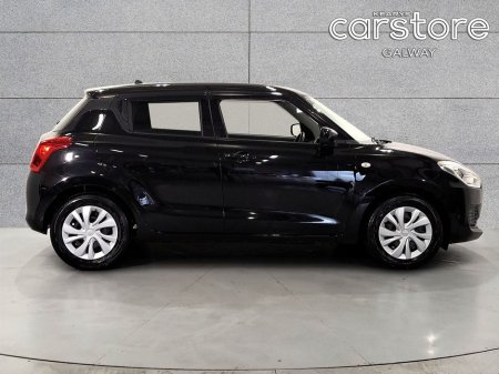 2022 Suzuki Swift - photo 2