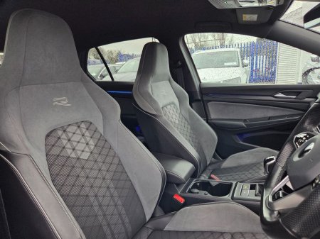 2021 Volkswagen Golf R-LINE TDI €26,950 thumbnail