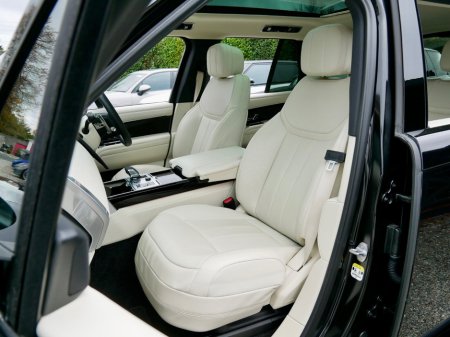 2023 Land Rover Range Rover SWB 3.0 Si6 PHEV SE €106,950 thumbnail