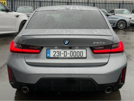 2023 BMW 3 Series - thumbnail 5