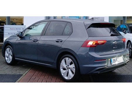 2025 Volkswagen Golf Edition 75 2.0TDI 116HP *PARK ASSIST, ANDROID AUTO/APPLE CARPLAY & MUCH MORE!* €35,995