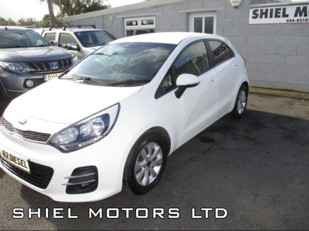 2016 Kia Rio - thumbnail 4