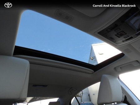 2023 Lexus ES 300 H Hybrid Dynamic €46,950 thumbnail