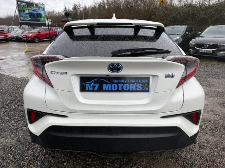 2018 Toyota C-HR 1.8 HYBRID G LED EDITION AUTO €18,450 thumbnail