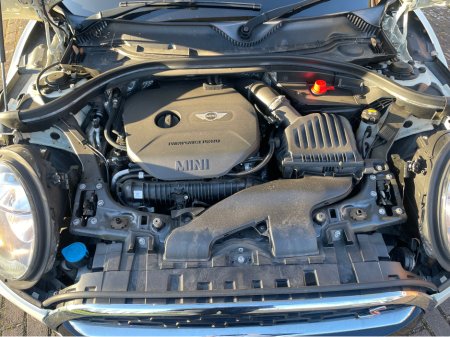 2017 MINI Clubman 2.0 S 6DR COOPER €149,500 thumbnail