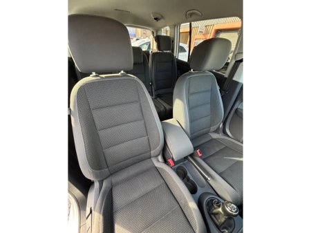 2013 Volkswagen Touran 1.6 TDI 105BHP TRENDLINE BMT TECH 7S €7,000 thumbnail