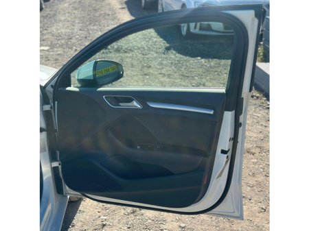 2015 Audi A3 Saloon - thumbnail 7