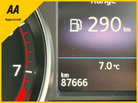 2017 Volkswagen Passat 1.4TSI 4DR AUTO FULLY LOADED WITH SPEC €19,950 thumbnail