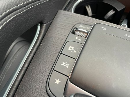 2022 Mercedes-Benz GLE Class GLE350de AMG Premium 4-Matic €62,995 thumbnail