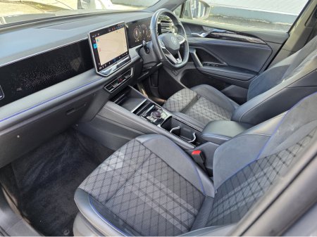 2024 Volkswagen Tiguan - thumbnail 24