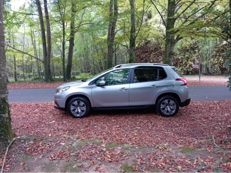 2018 Peugeot 2008 - view 4