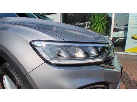 2023 Volkswagen T-Roc 2.0 TDI 116HP Life, Pyrite Silver 46km. €29,950 thumbnail