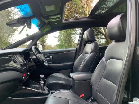 2017 Kia Carens OR RONDO PLATINUM PE 5DR €11,995 thumbnail