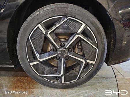 2024 BYD Seal 82.5kWh Excellence 4WD €41,475 thumbnail