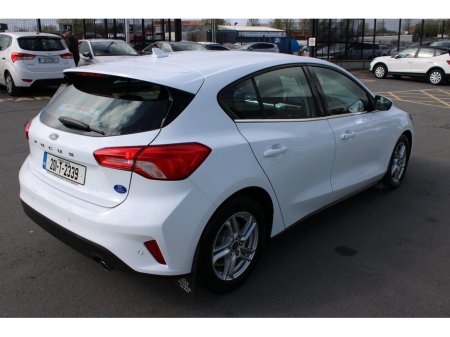 2020 Ford Focus - thumbnail 5