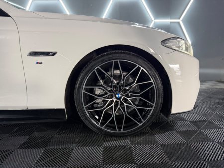 2016 BMW 5 Series - thumbnail 4