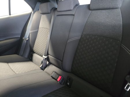 2024 Toyota Corolla Hybrid Luna H/B Automatic €28,950 thumbnail